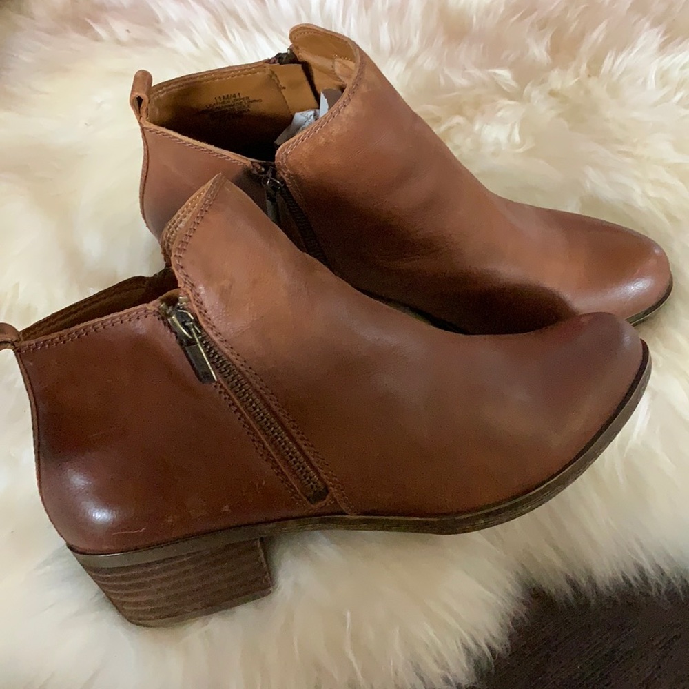 Lucky Brand leather ankle booties